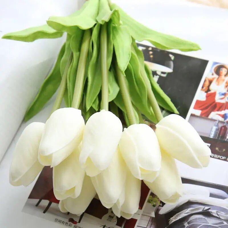 Buquê de Tulipas Artificiais em Seda