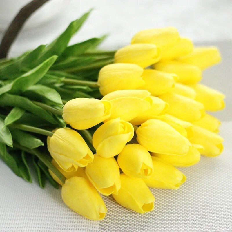Buquê de Tulipas Artificiais em Seda