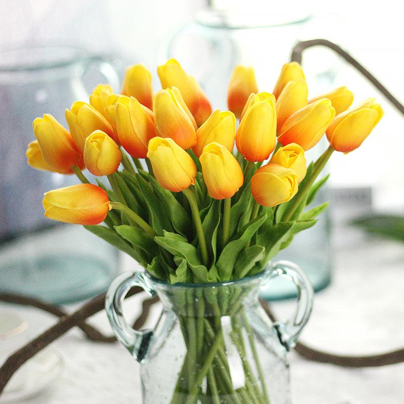 Buquê de Tulipas Artificiais em Seda