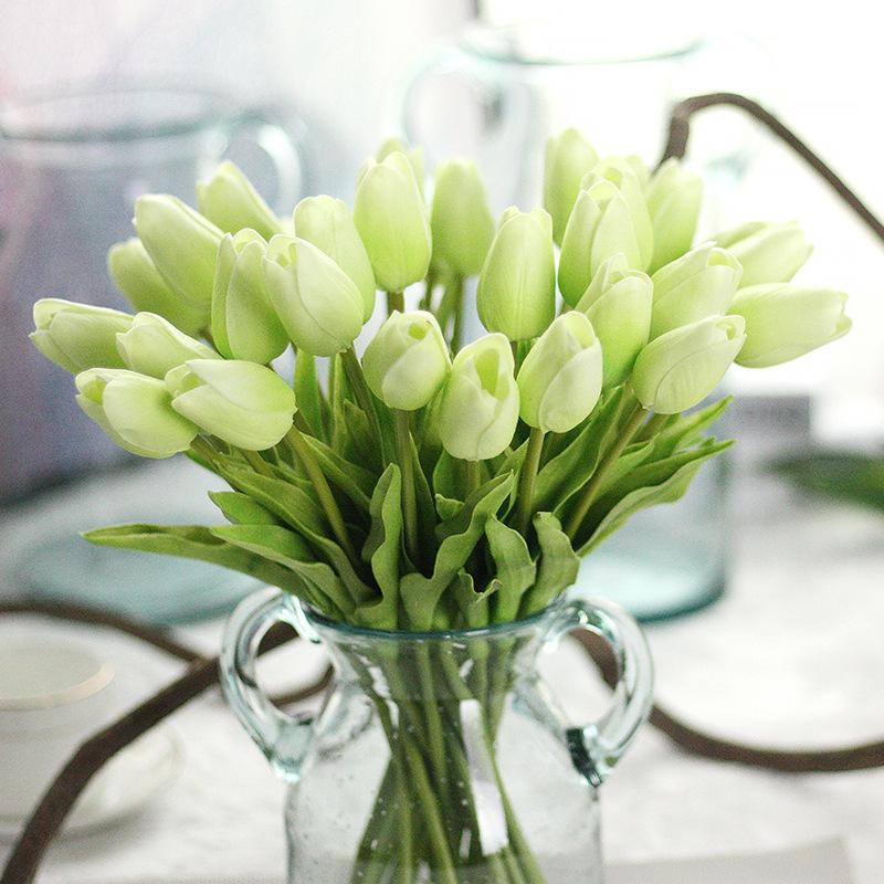Buquê de Tulipas Artificiais em Seda