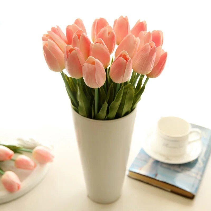 Buquê de Tulipas Artificiais em Seda